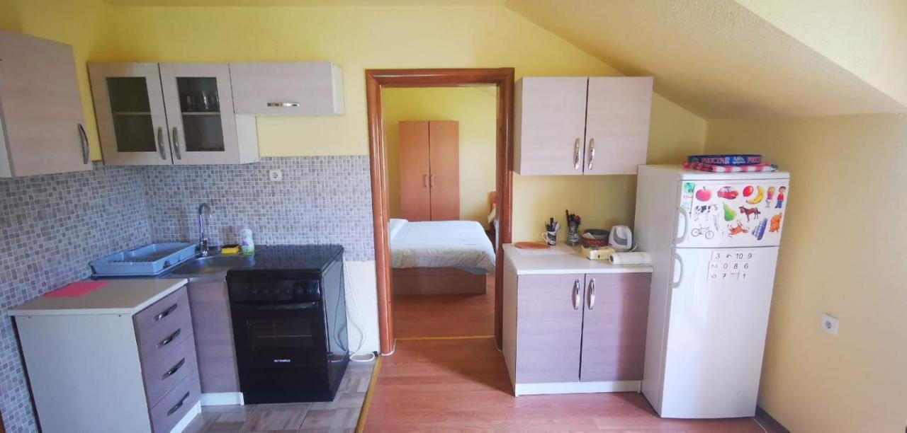 Apartmani Scit Prozor 外观 照片