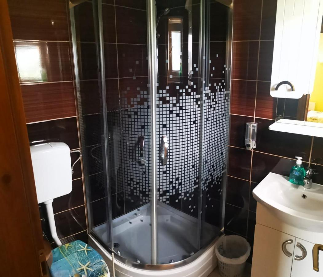 Apartmani Scit Prozor 外观 照片